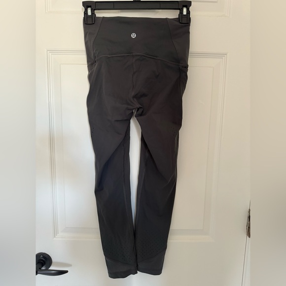 Lululemon Fast and Free Lazer Cut Leggings - Picture 2 of 5